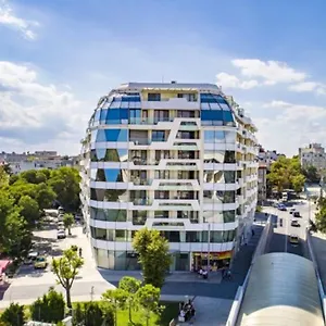 https://super-central-luxury-apartment-burgas.primorskohotels.com