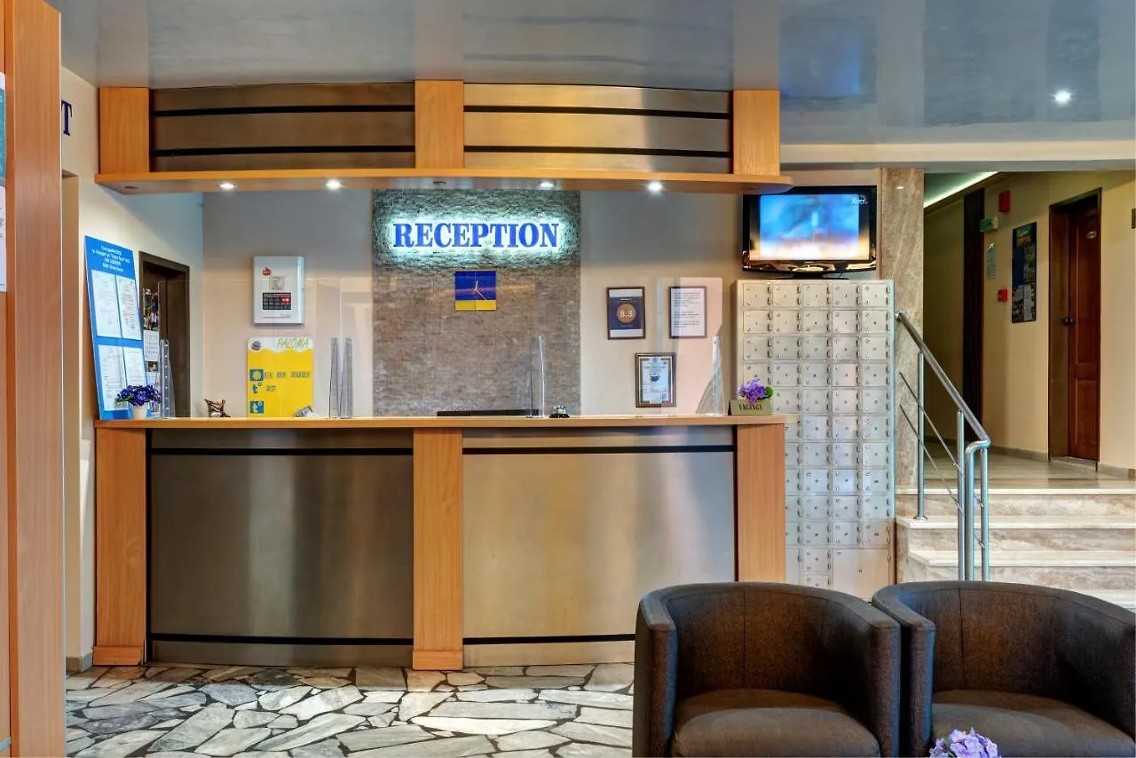 Hotel Paloma - In The Center Of The City